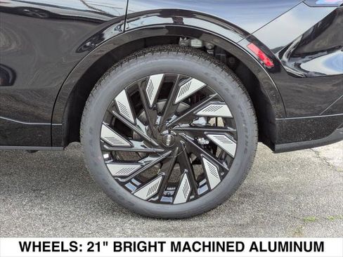 New 2026 Lincoln Nautilus Reserve w/ Jet Appearance Package image 6