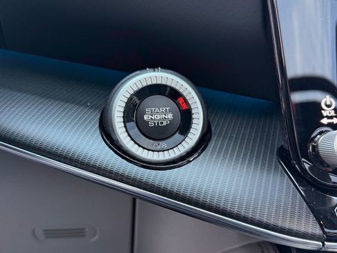 New 2026 Jeep Grand Wagoneer Summit image 17