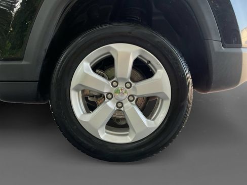 Used 2021 Jeep Compass Latitude AWD/4WD image 8