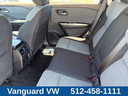 Used 2021 Nissan Rogue SV FWD image 28