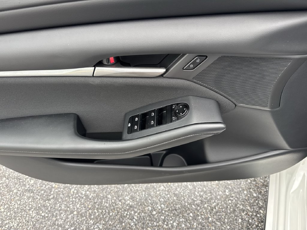 New 2026 MAZDA MAZDA3 s FWD image 38