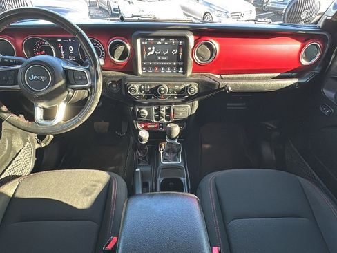 Used 2022 Jeep Gladiator Rubicon w/ Cold Weather Group image 22