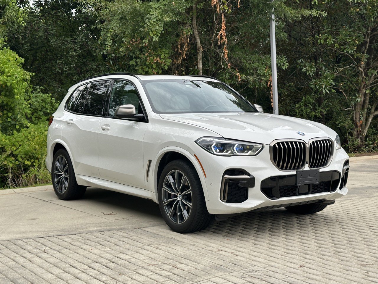 Used 2023 BMW X5 M50i AWD/4WD image 6