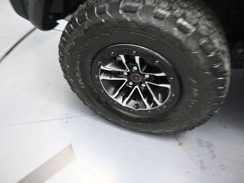 Used 2025 Jeep Wrangler Unlimited Rubicon AWD/4WD image 20