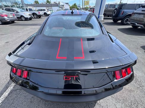 Used 2025 Ford Mustang GT Premium RWD image 15