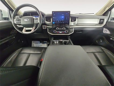 Certified 2023 Ford Expedition Max XLT image 10