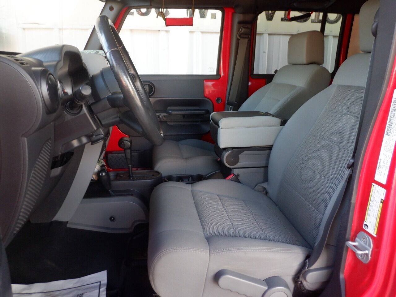 Used 2008 Jeep Wrangler Unlimited Rubicon w/ PWR Convenience Group AWD/4WD image 18