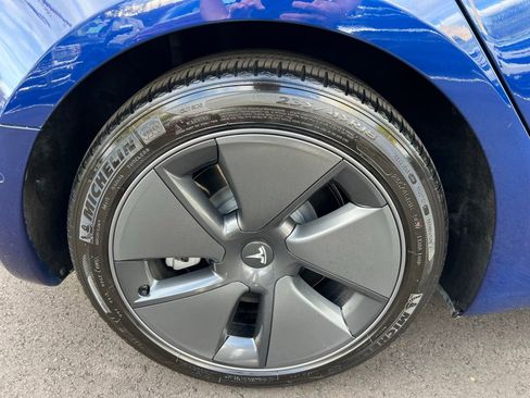 Used 2021 Tesla Model 3 Standard Range Plus image 14