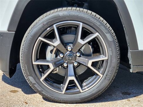 New 2026 Jeep Cherokee Overland image 7