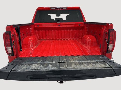 Used 2022 GMC Sierra 1500 SLE image 24