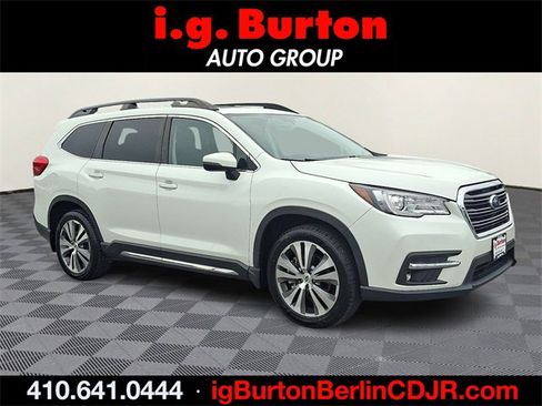 Used 2022 Subaru Ascent Limited w/ Technology Package image 1