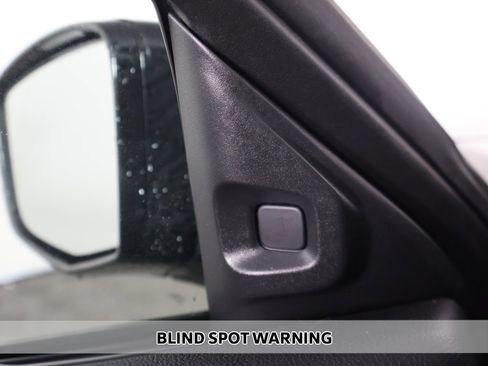 Used 2023 Acura MDX A-Spec image 5