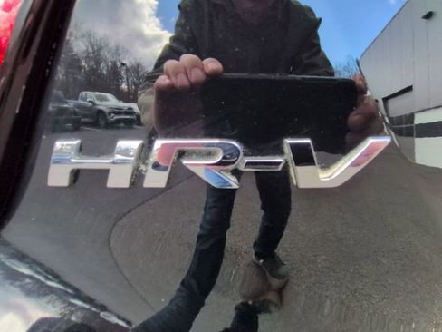 Used 2017 Honda HR-V EX image 31