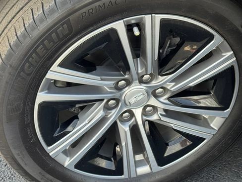Certified 2024 Cadillac Lyriq Luxury AWD/4WD image 13