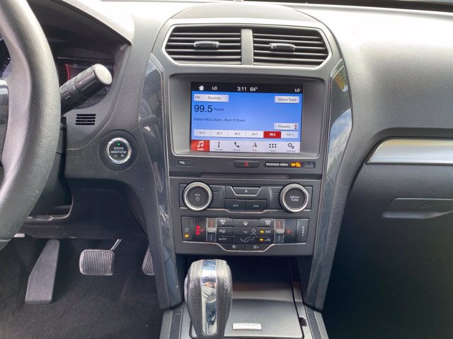 Used 2018 Ford Explorer XLT w/ Equipment Group 202A AWD/4WD image 30
