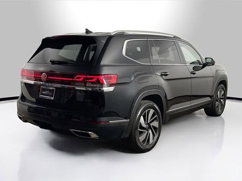 Used 2025 Volkswagen Atlas SEL image 11