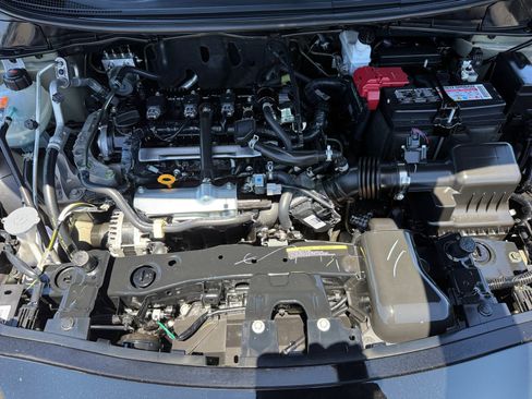 Used 2024 Nissan Versa SR FWD image 20