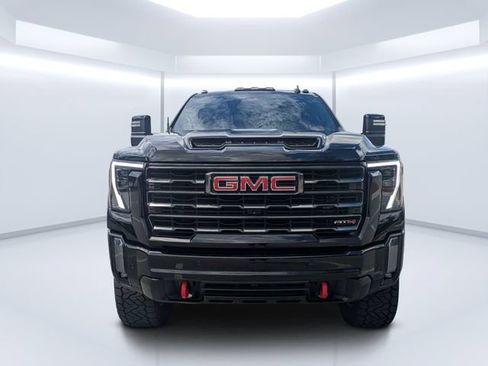 Used 2024 GMC Sierra 2500 AT4 w/ AT4 Premium Plus Package AWD/4WD image 8