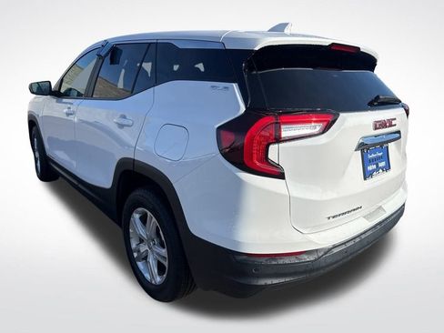 Used 2022 GMC Terrain SLE image 5