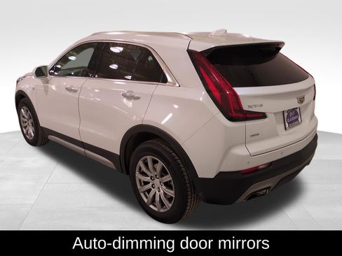 Used 2020 Cadillac XT4 Premium Luxury w/ Cold Weather Package image 7