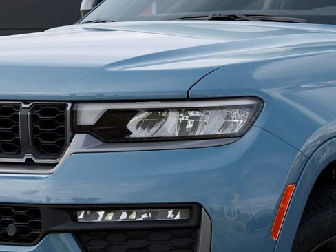 New 2026 Jeep Grand Cherokee L Limited AWD/4WD image 10