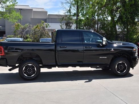 Used 2026 RAM 2500 Laramie AWD/4WD image 6