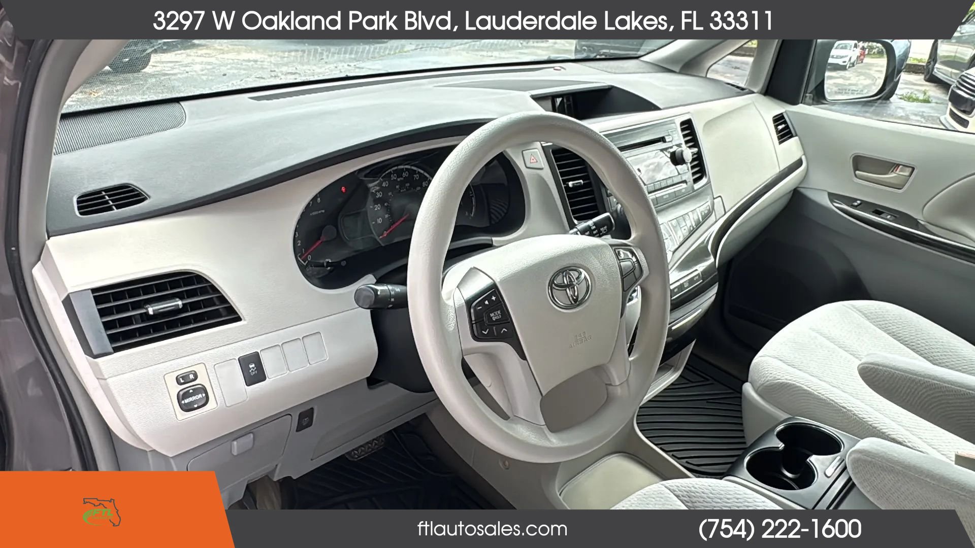 Used 2013 Toyota Sienna LE FWD image 38