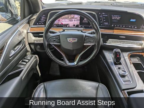 Used 2021 Cadillac Escalade Premium Luxury AWD/4WD image 26