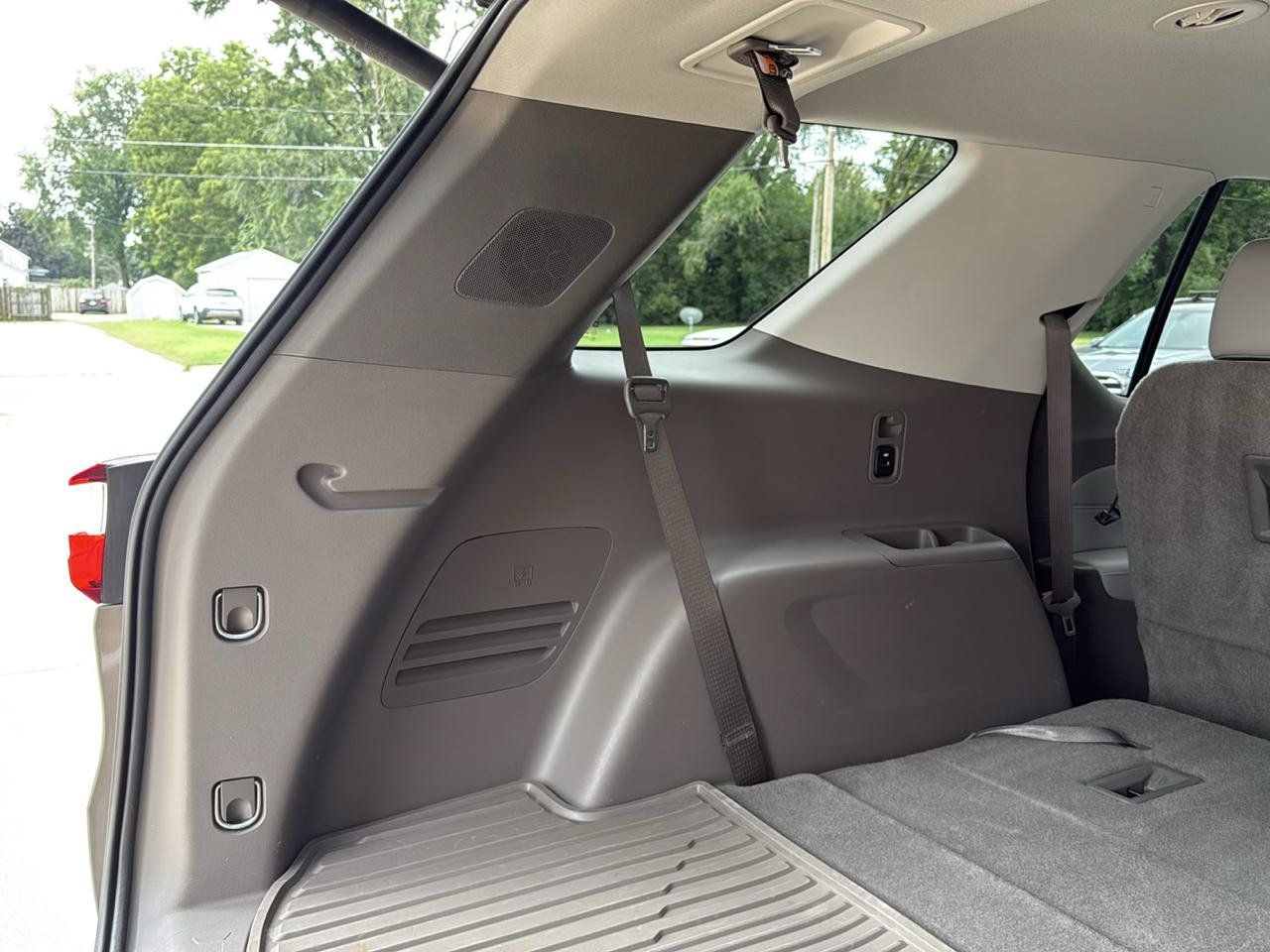 Used 2019 Chevrolet Traverse Premier FWD image 20