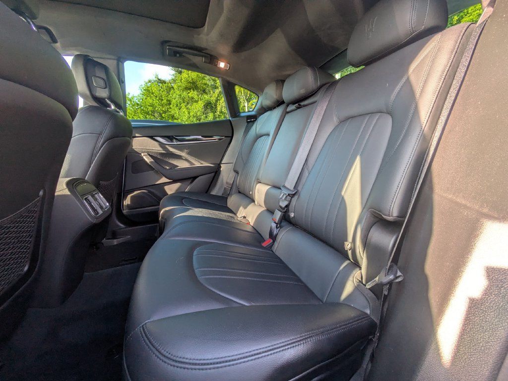 Used 2021 Maserati Levante S AWD/4WD image 20