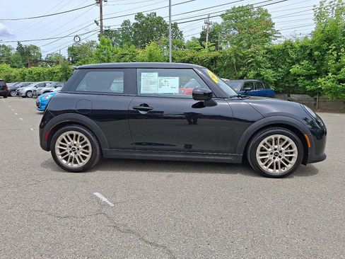 Certified 2025 MINI Cooper S image 7