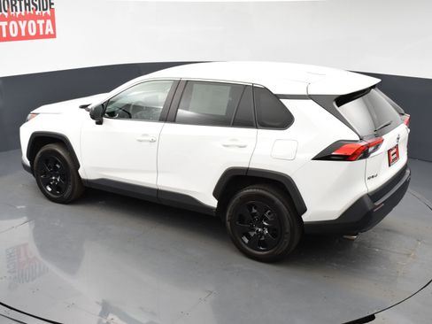 Used 2024 Toyota RAV4 LE image 18