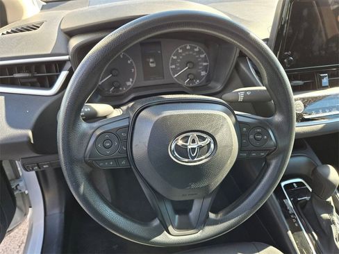 Used 2025 Toyota Corolla LE image 8