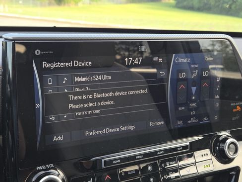 Used 2021 Toyota Highlander Platinum AWD/4WD image 7