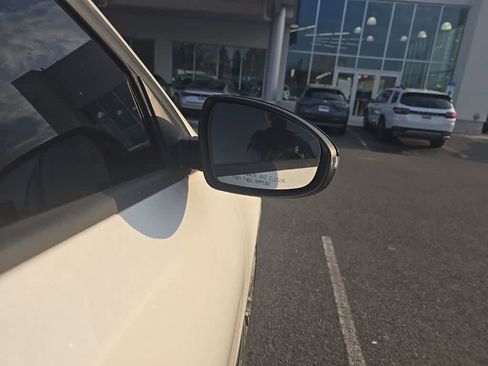 Used 2023 Kia Forte GT-Line image 16