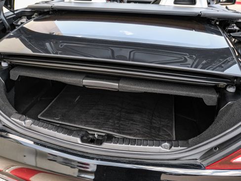 Used 2017 Mercedes-Benz SLC 300 image 41