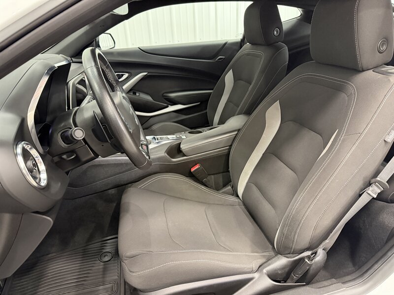 Used 2022 Chevrolet Camaro SS RWD image 7