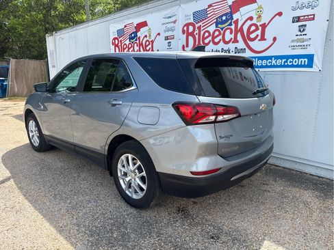 Used 2023 Chevrolet Equinox LT w/ Driver Convenience Package image 8