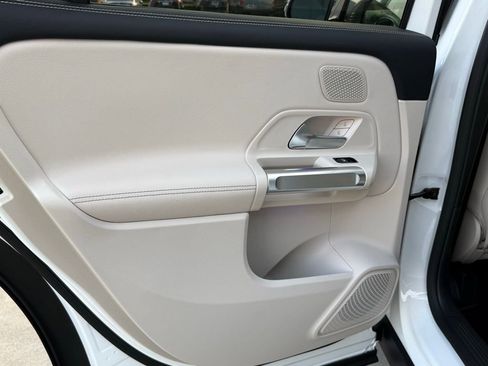 New 2026 Mercedes-Benz GLB 250 GLB 250 image 24