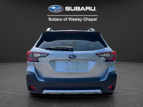 Used 2025 Subaru Outback Limited AWD/4WD image 7