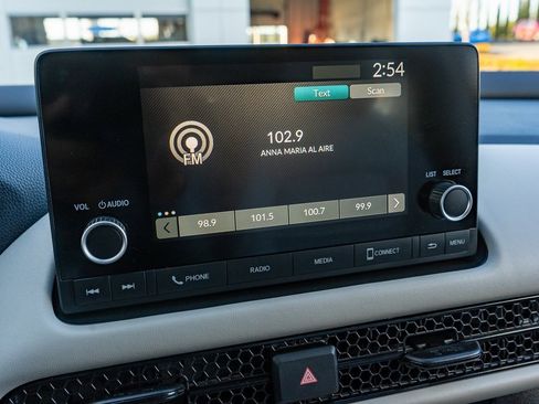 Used 2025 Honda HR-V LX image 25