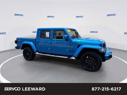 Used 2022 Jeep Gladiator Overland AWD/4WD image 1