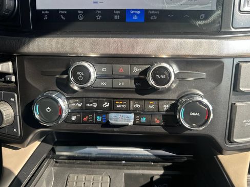 Used 2026 Ford F250 Platinum w/ Platinum Plus Package AWD/4WD image 34