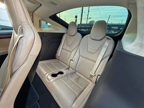 Used 2016 Tesla Model X 60D image 15