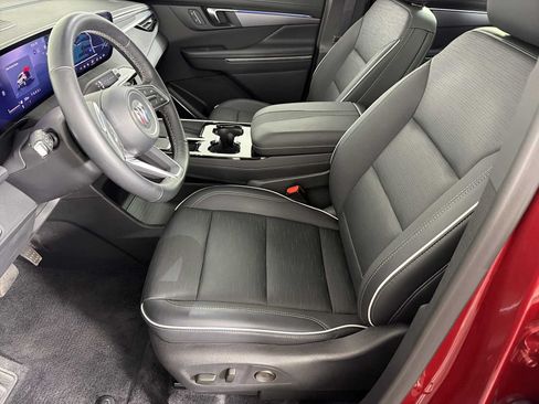 Used 2025 Buick Enclave Sport Touring w/ Power Package FWD image 7