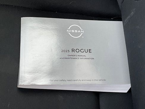 Used 2023 Nissan Rogue S image 30