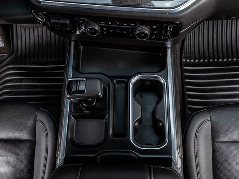 Used 2022 Chevrolet Silverado 1500 LTZ w/ Z71 Off-Road Package image 27