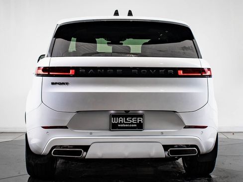 New 2025 Land Rover Range Rover Sport Dynamic SE image 7