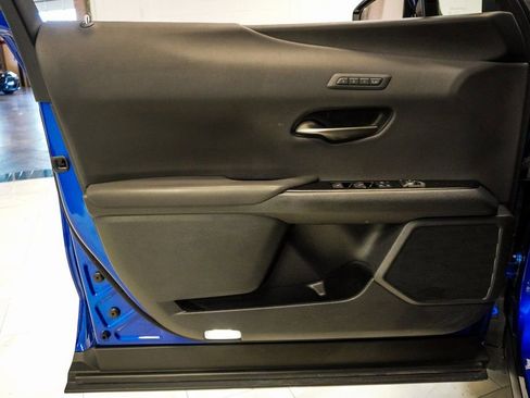 Used 2023 Lexus UX 250h F Sport image 22