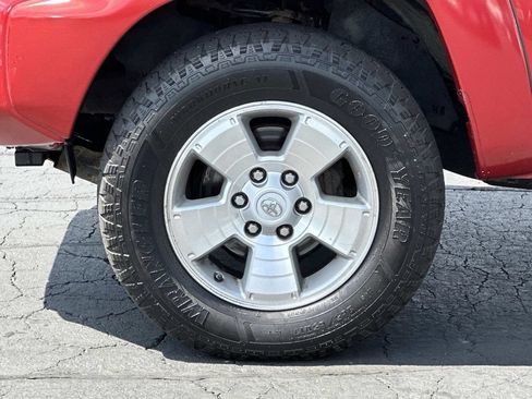Used 2014 Toyota Tacoma 4x4 Double Cab w/ TRD Sport Package image 9